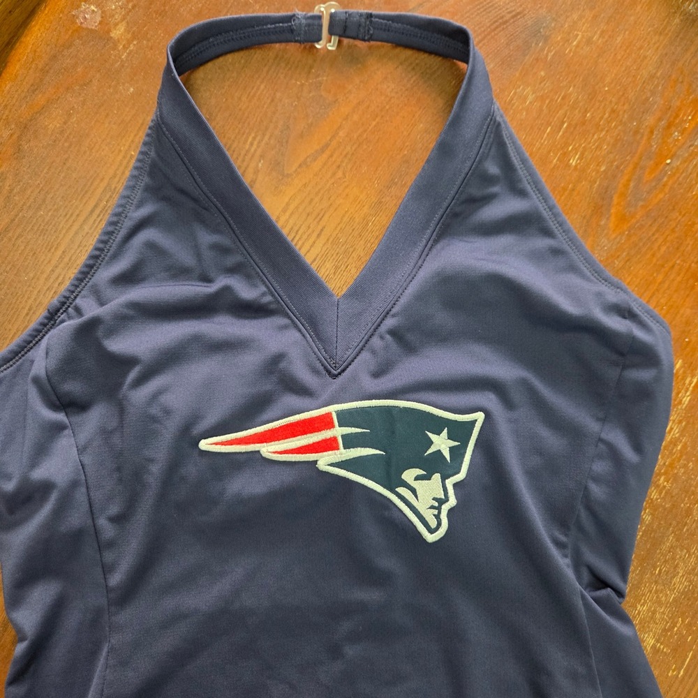 NFL Patriots Halter Tank Top Built In Bra Athletic Gym Fan Apparel L - Picture 3 of 9